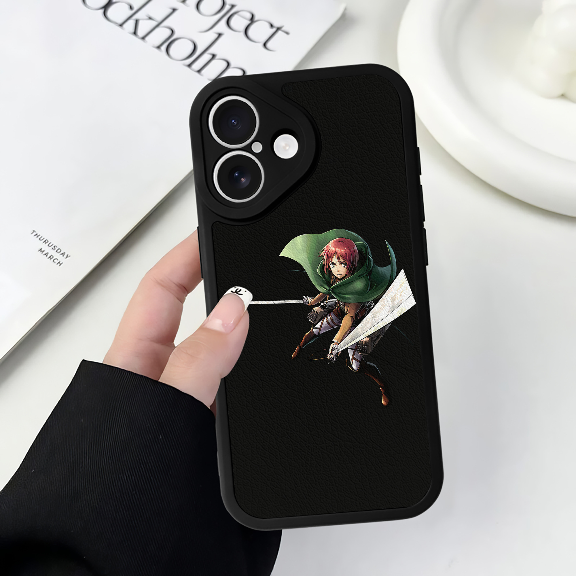 （画像用） 進撃の巨人 Attack on Titan 【iPhone 16シリーズ対応】シリコンスマホケース（レザー調） 材質：シリコン